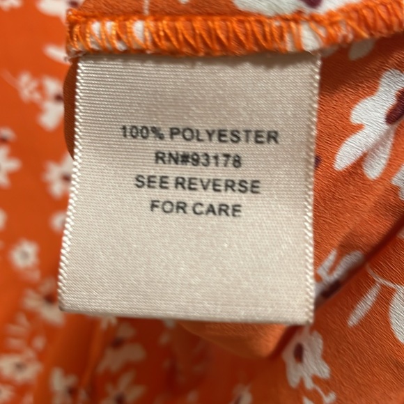 Philosophy Orange White Floral Flutter Top Size Large ( NWOT) - Picture 11 of 13